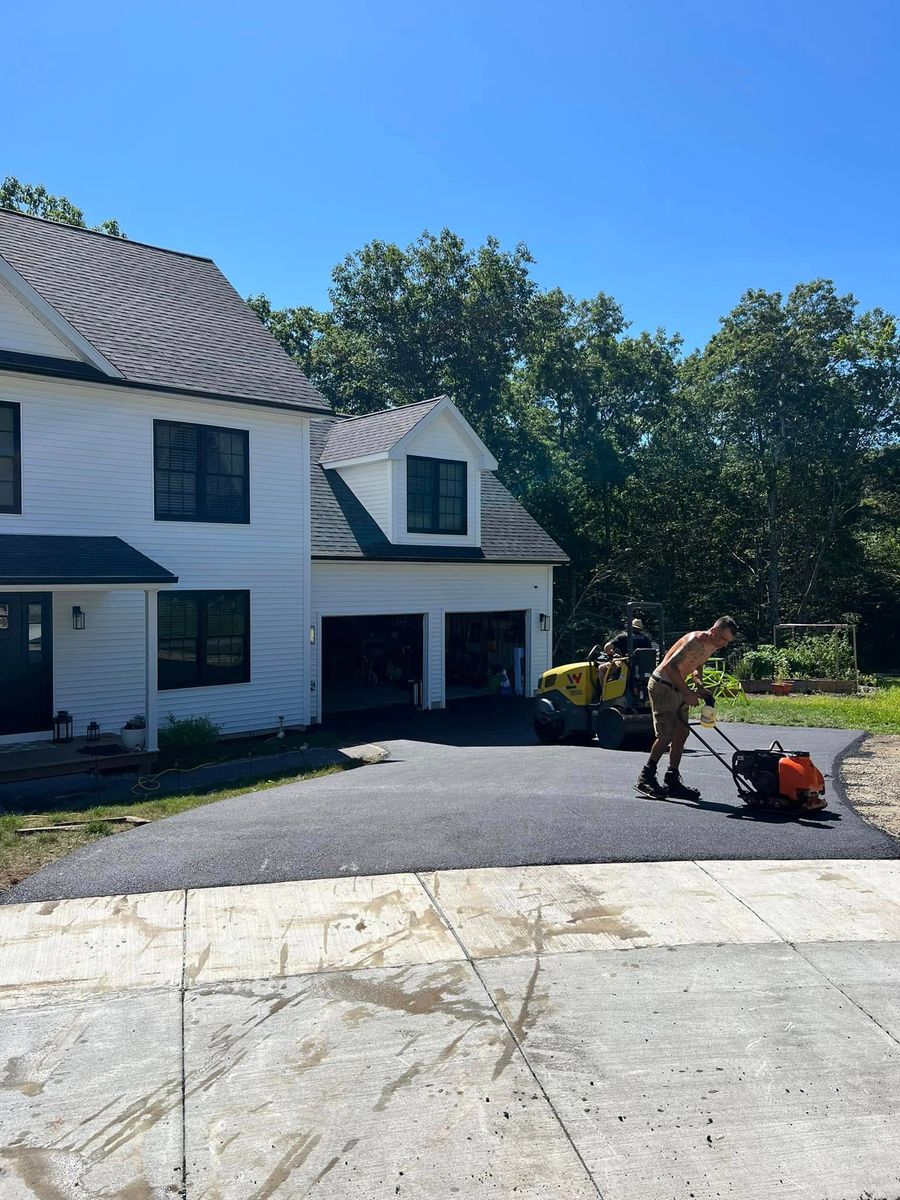 Driveway Construction for Cardinal Landworks LLC in Canterbury, CT