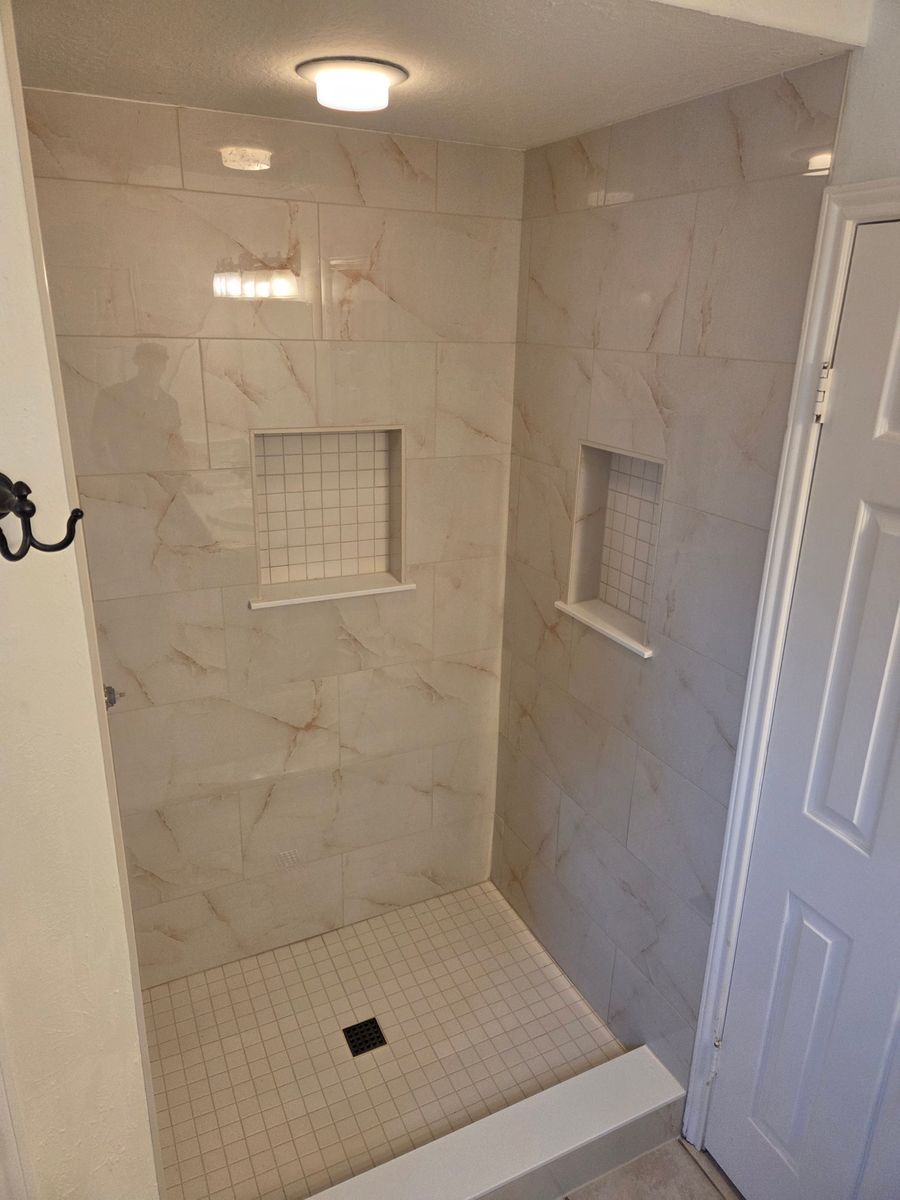 Bathroom Remodel for D&J Custom Floors in Nederland, TX