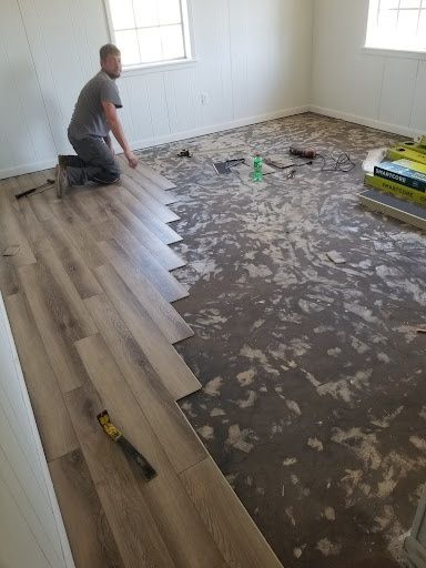 Flooring for S.W. Construction in Center, TX