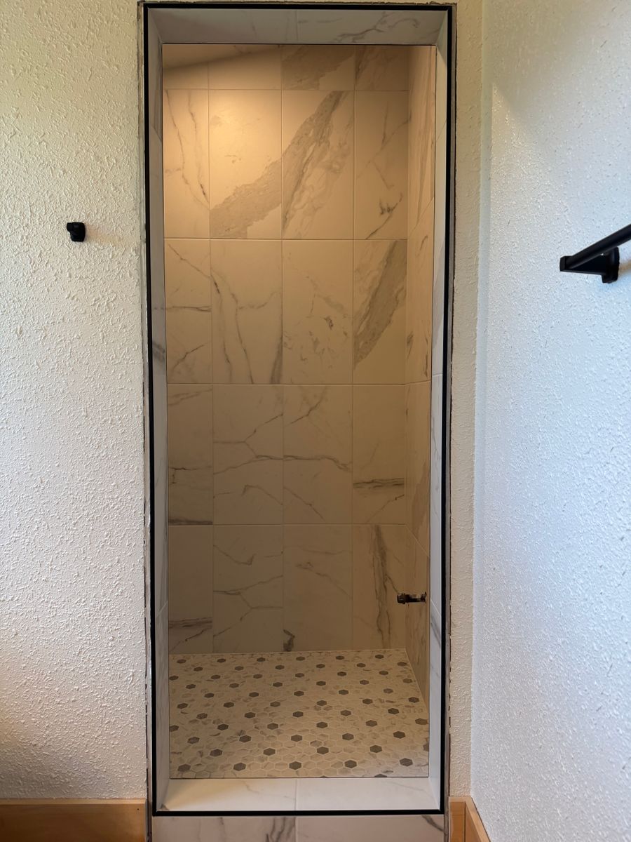Bathroom Tiling for Dakota Tile & Stone in Belle Fourche, SD