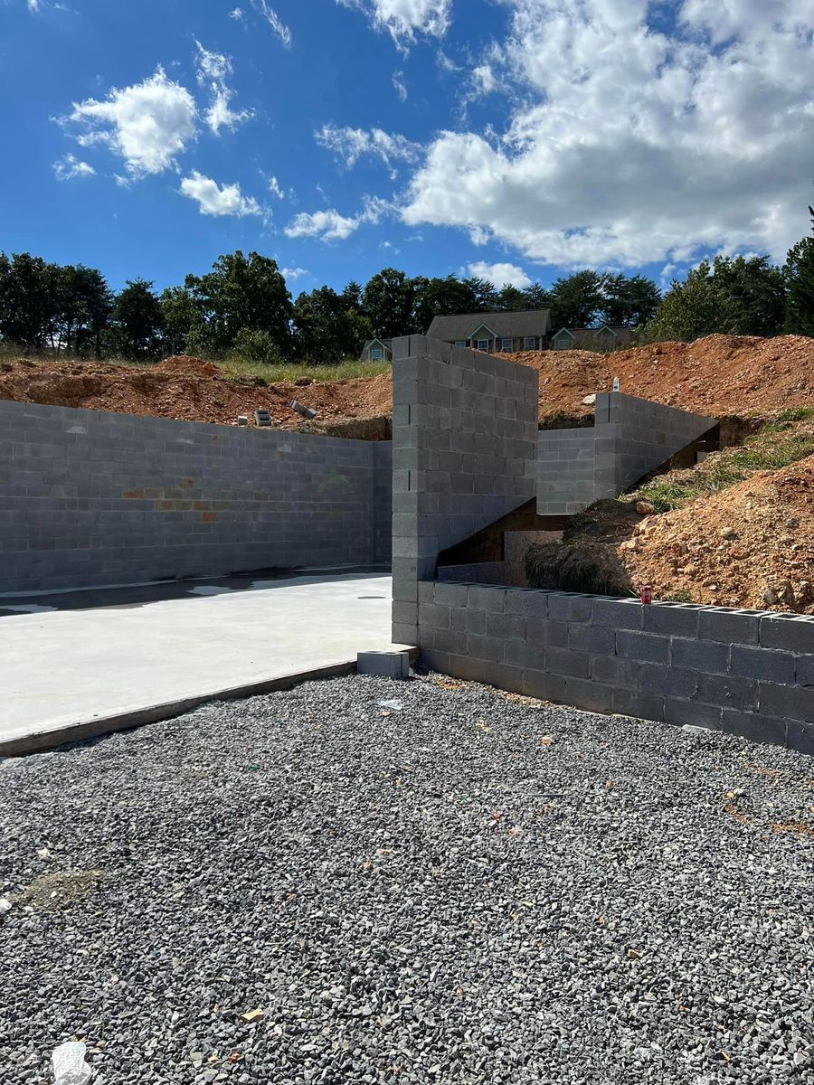 Retaining Wall Construction for Emma Masonry in Chattanooga, TN