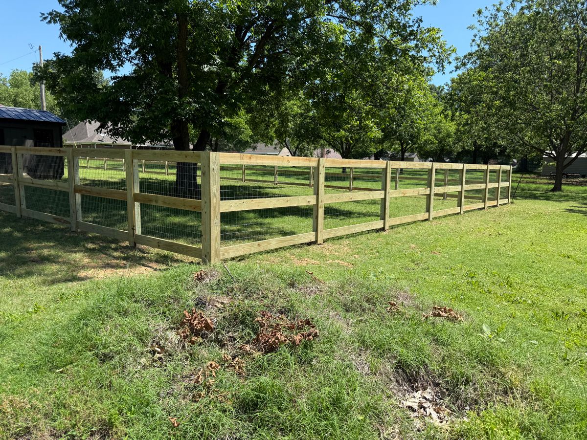 Fence Installation for Manning Fence, LLC in Hernando, MS