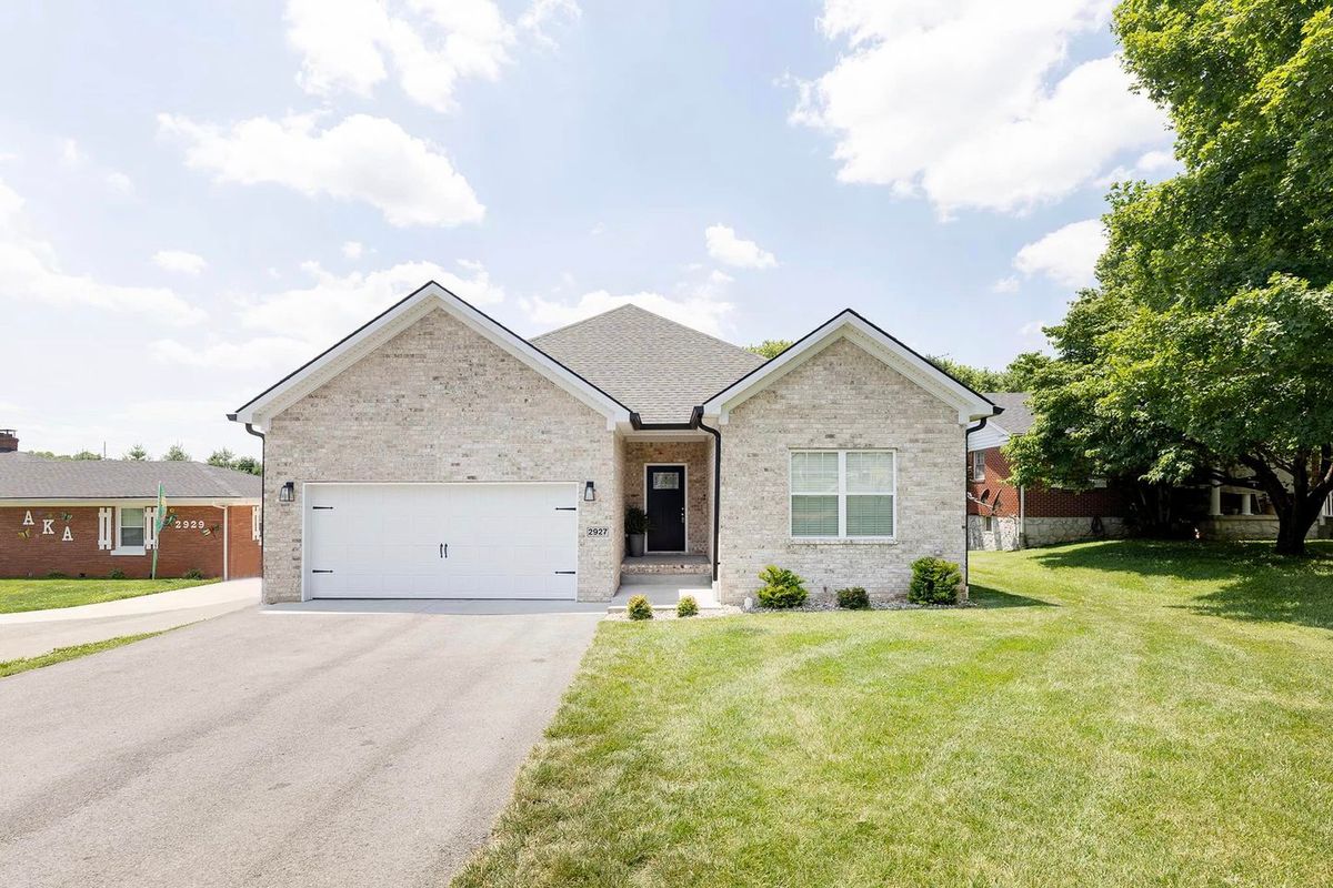 Custom Home Construction for Southern Craftsman Homes, LLC in Bowling Green, KY