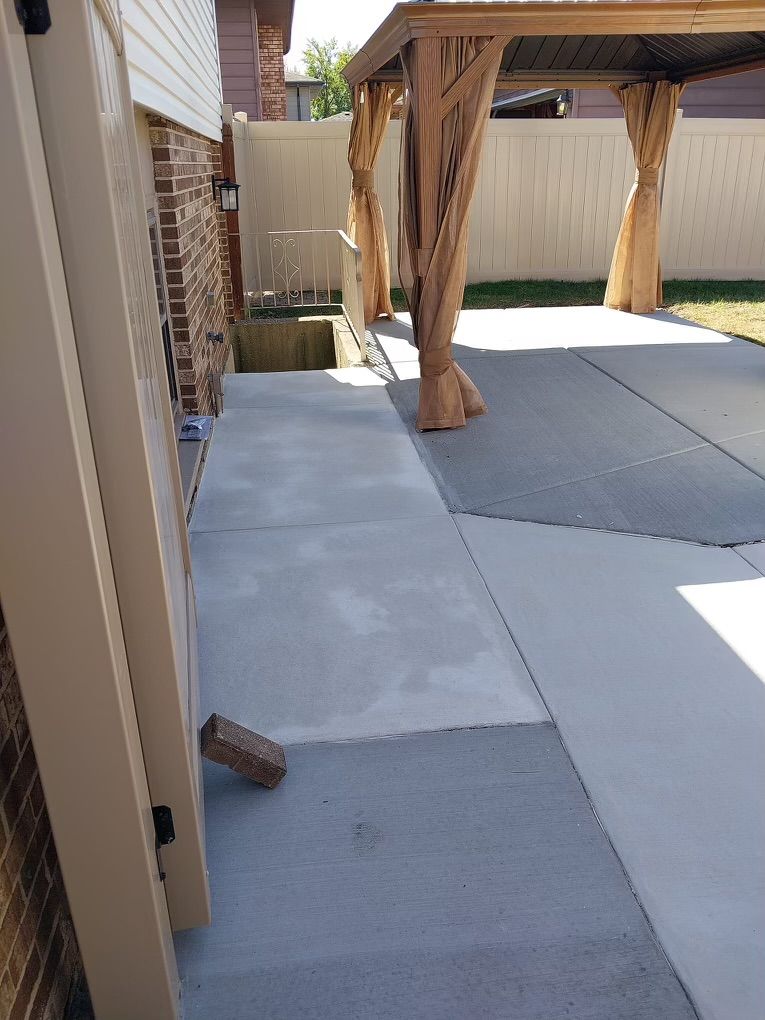 Concrete patios for Onyx Concrete Contractors in Chicago, IL