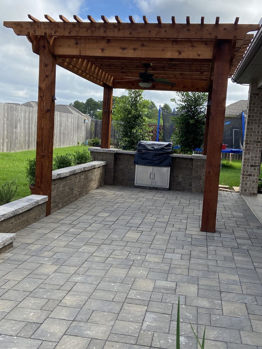 Hardscaping for Atlas Land Design in Creekside Park, TX