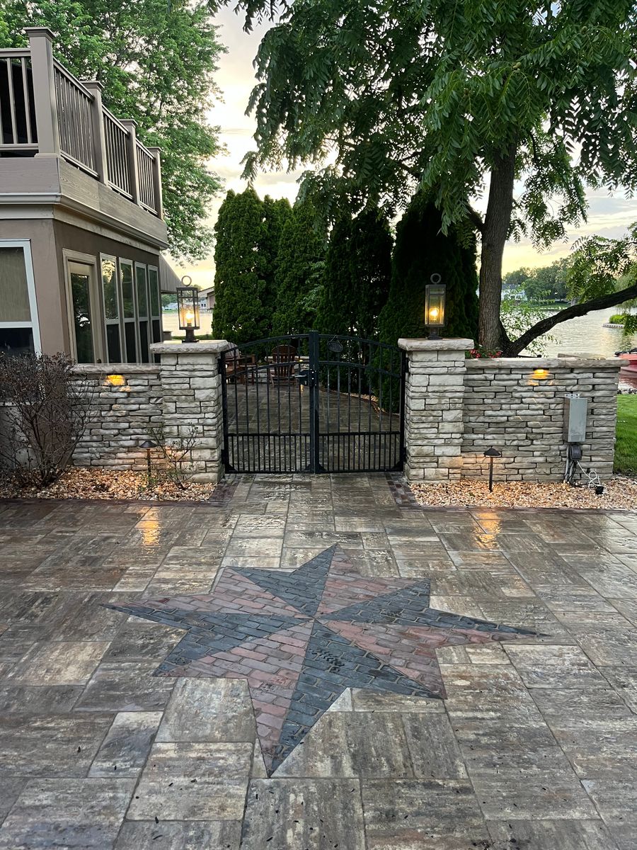 Paver Patios & Walls for Elevate Landscape & Hardscape in West Jefferson, OH