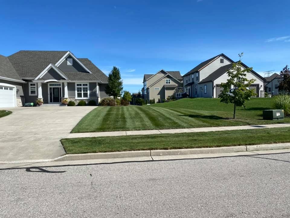 Fall Clean Up for Details Premium Lawn Care and Snow Removal in Milwaukee, WI