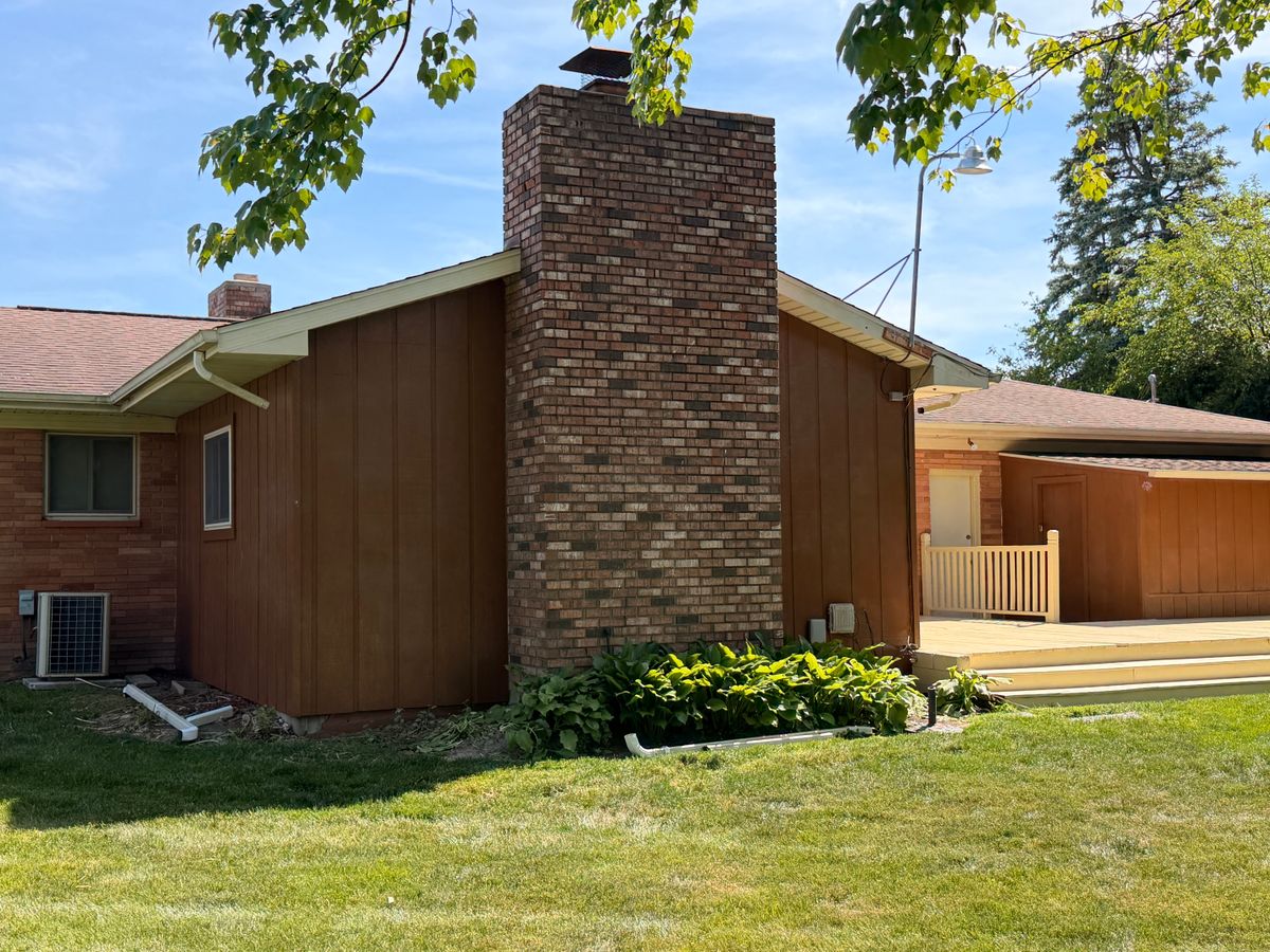 Deck Staining for Start to Finish Painting in Saginaw County, MI