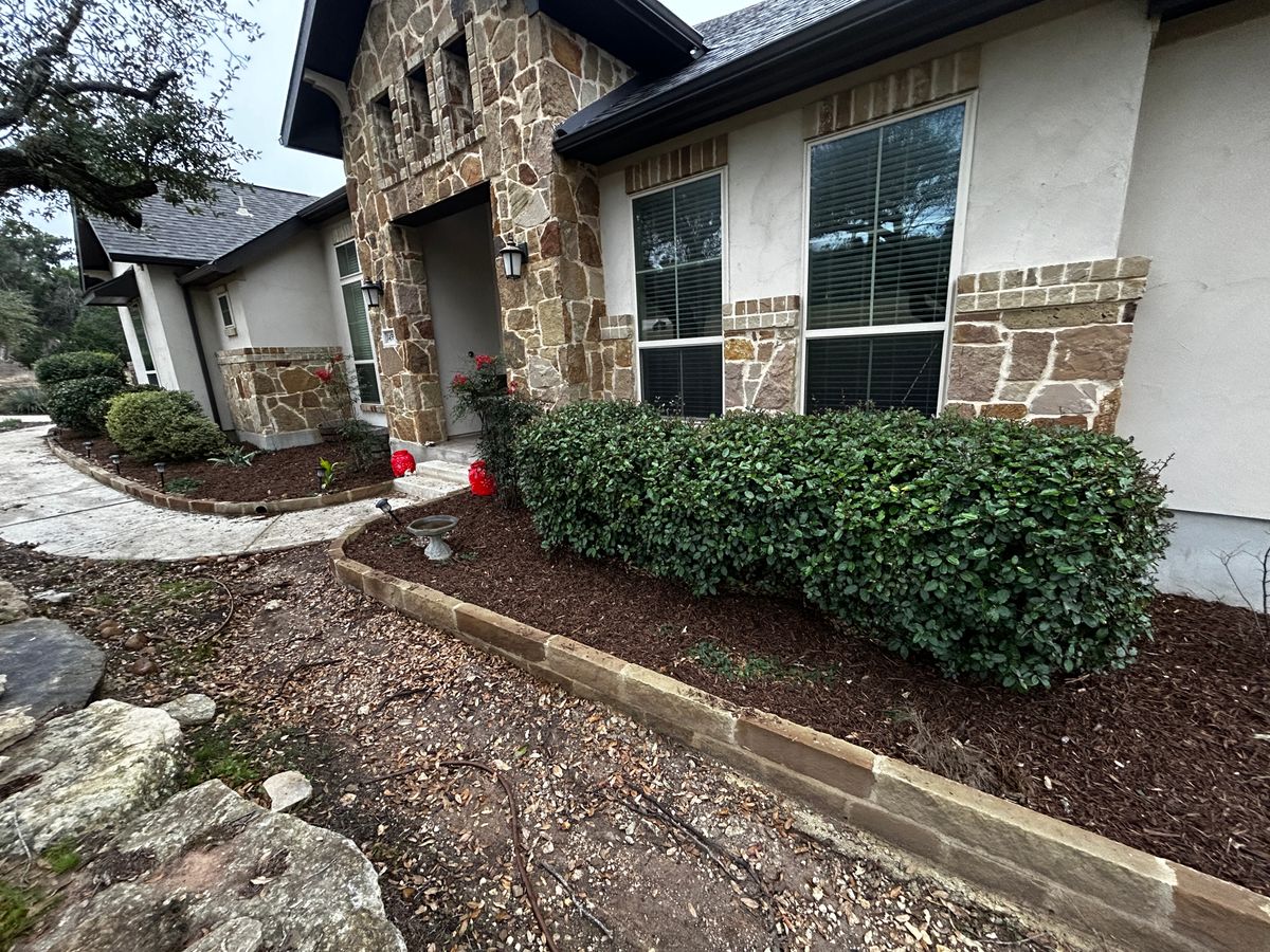 Flower Beds for Good and Green Landscaping in Canyon Lake, TX