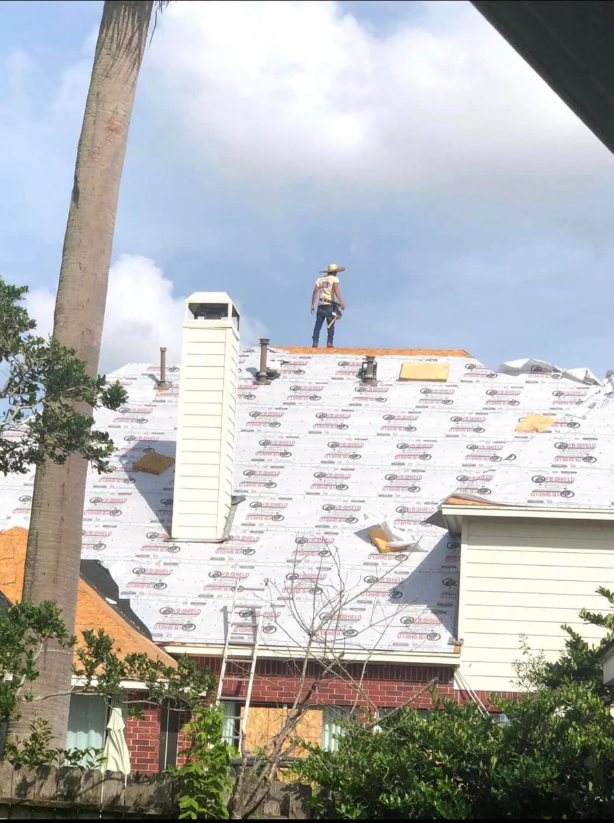 Roofing Installation for Superior Roof Solution in Houston, TX