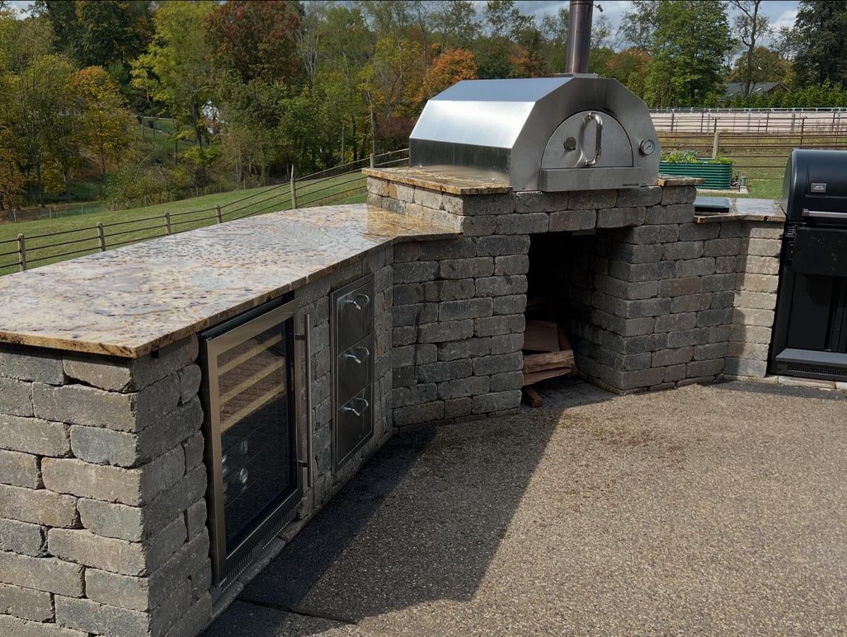 Outdoor Kitchens for Henney’s Custom Hardscapes in Canonsburg, PA