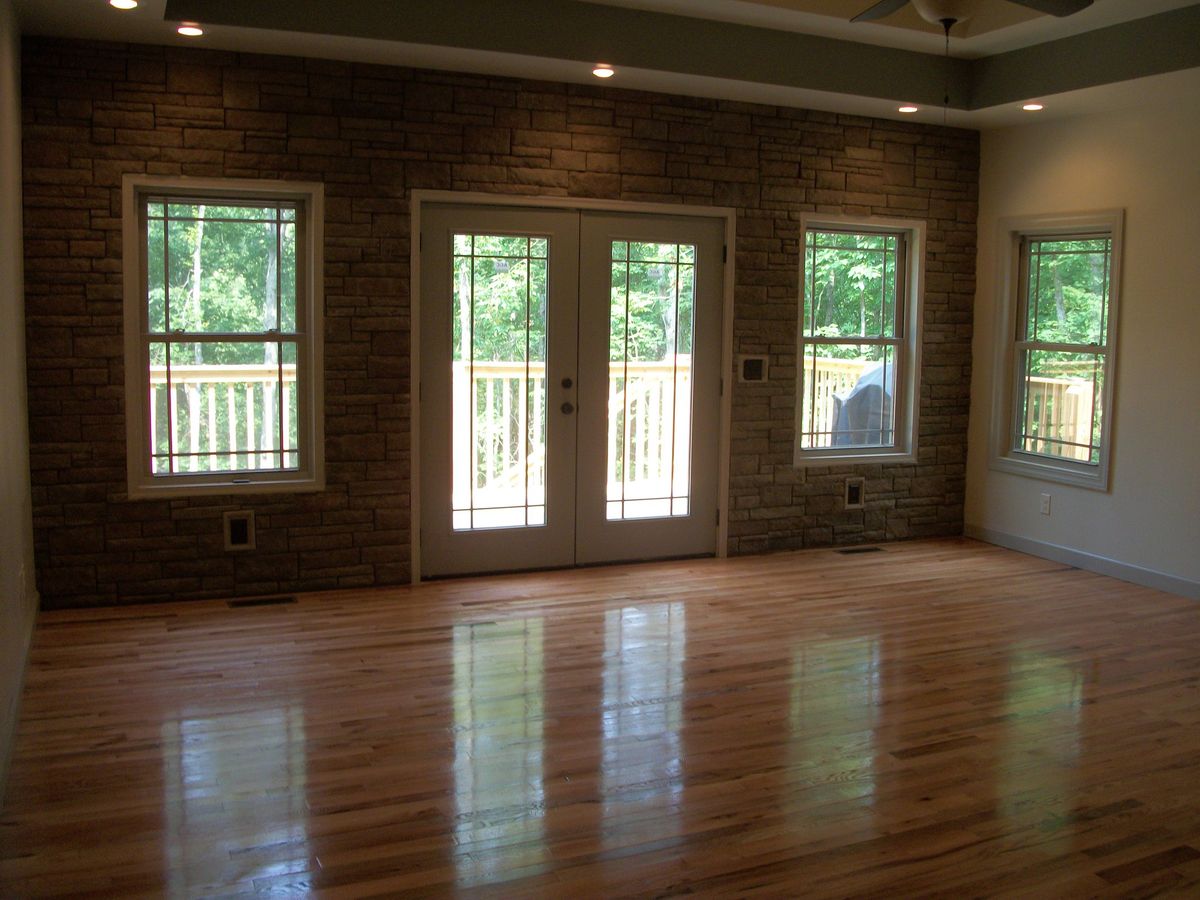 Flooring for R & T Contracting in Chattanooga, TN