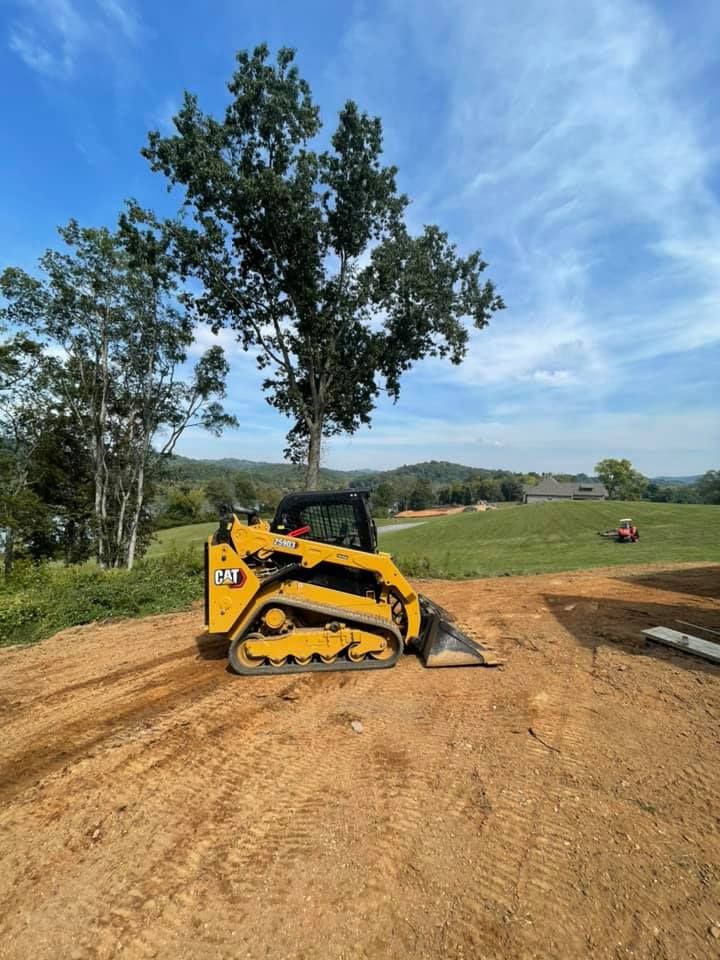 Land Grading for Strange Excavating & Utilities in Lenoir City, TN