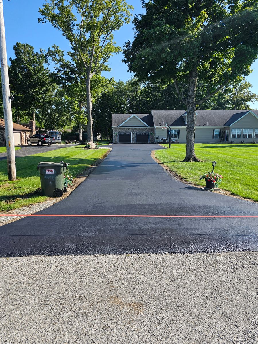 Sealcoating for Smith's Paving and Sealcoating in Rushville, IN