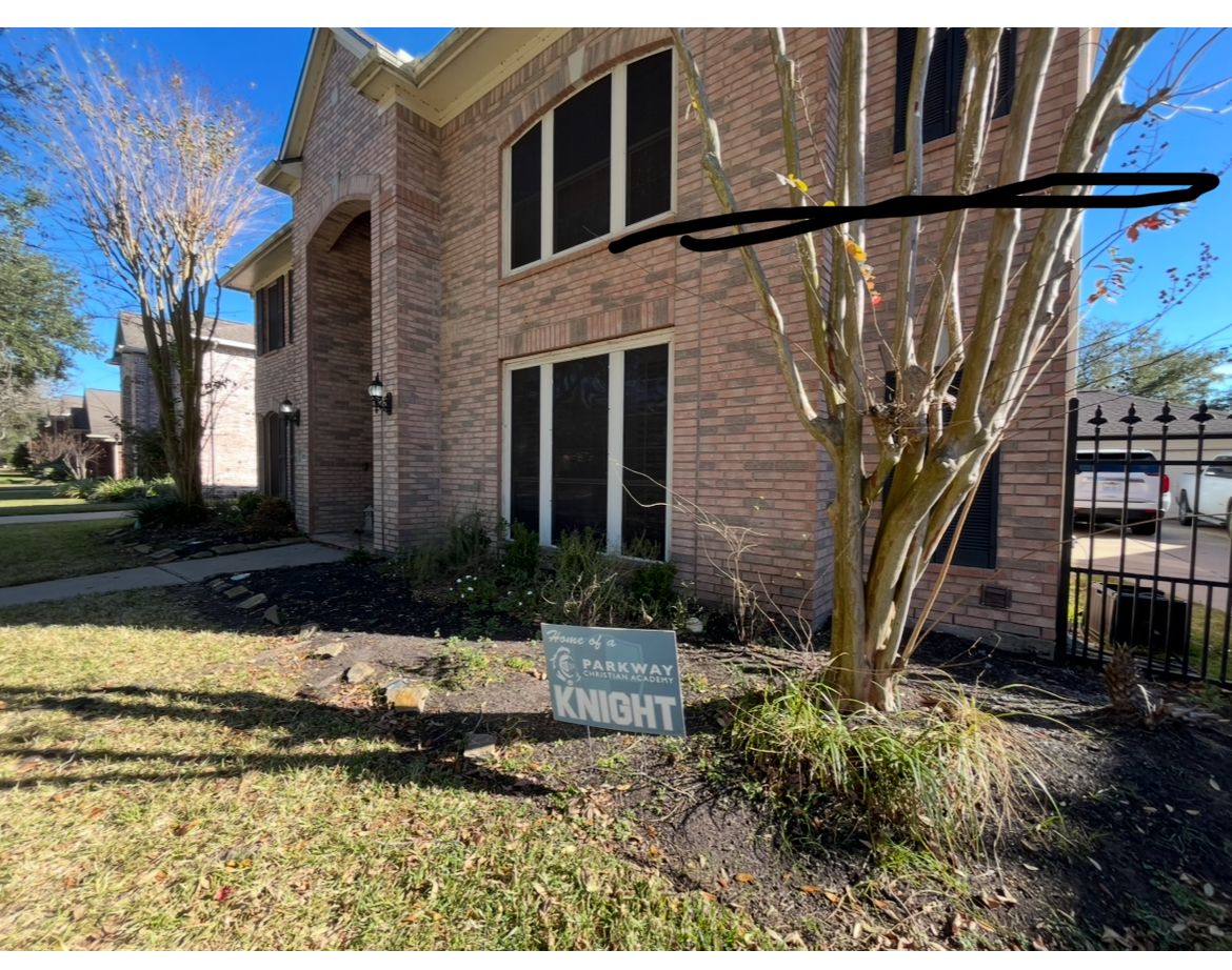 Lawn Maintenance for Garza Lawncare & Tree Service in Pearland, TX