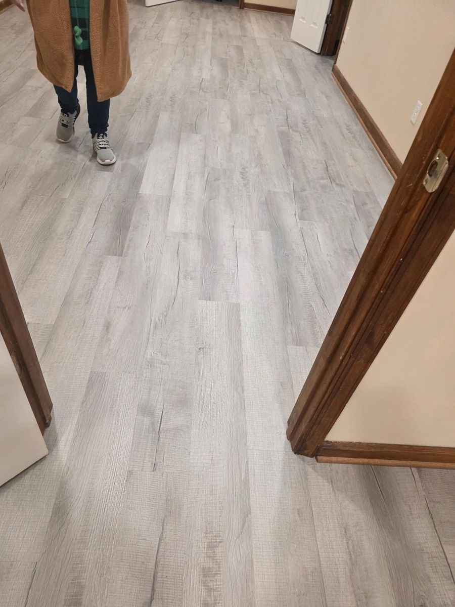 Laminate Flooring for Jason Tench Flooring LLC in Richmond, VA