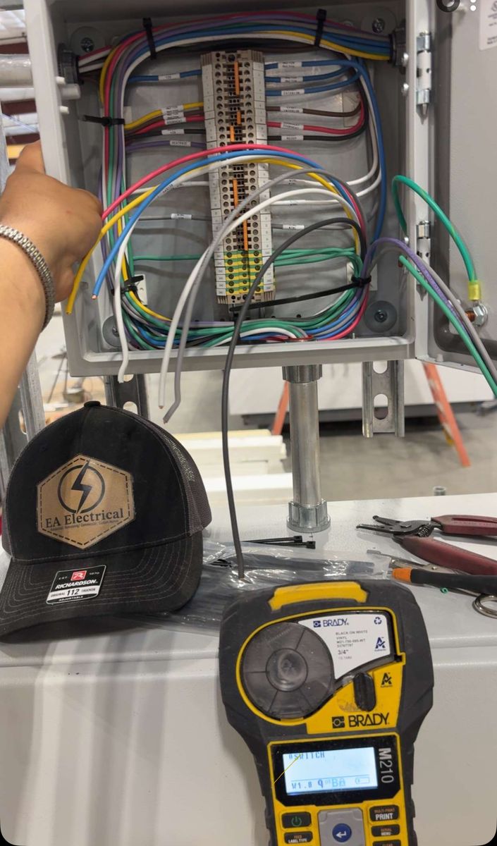 Electrical Repairs for EA Electrical in Carrollton, Texas