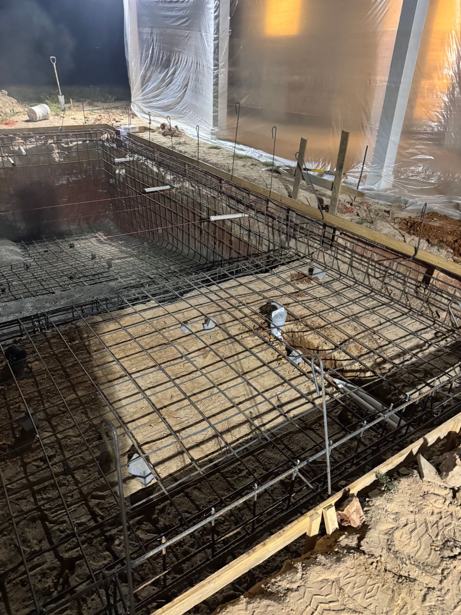 Custom Pool Construction for Superior Backyard Builders LLC in Livingston, TX