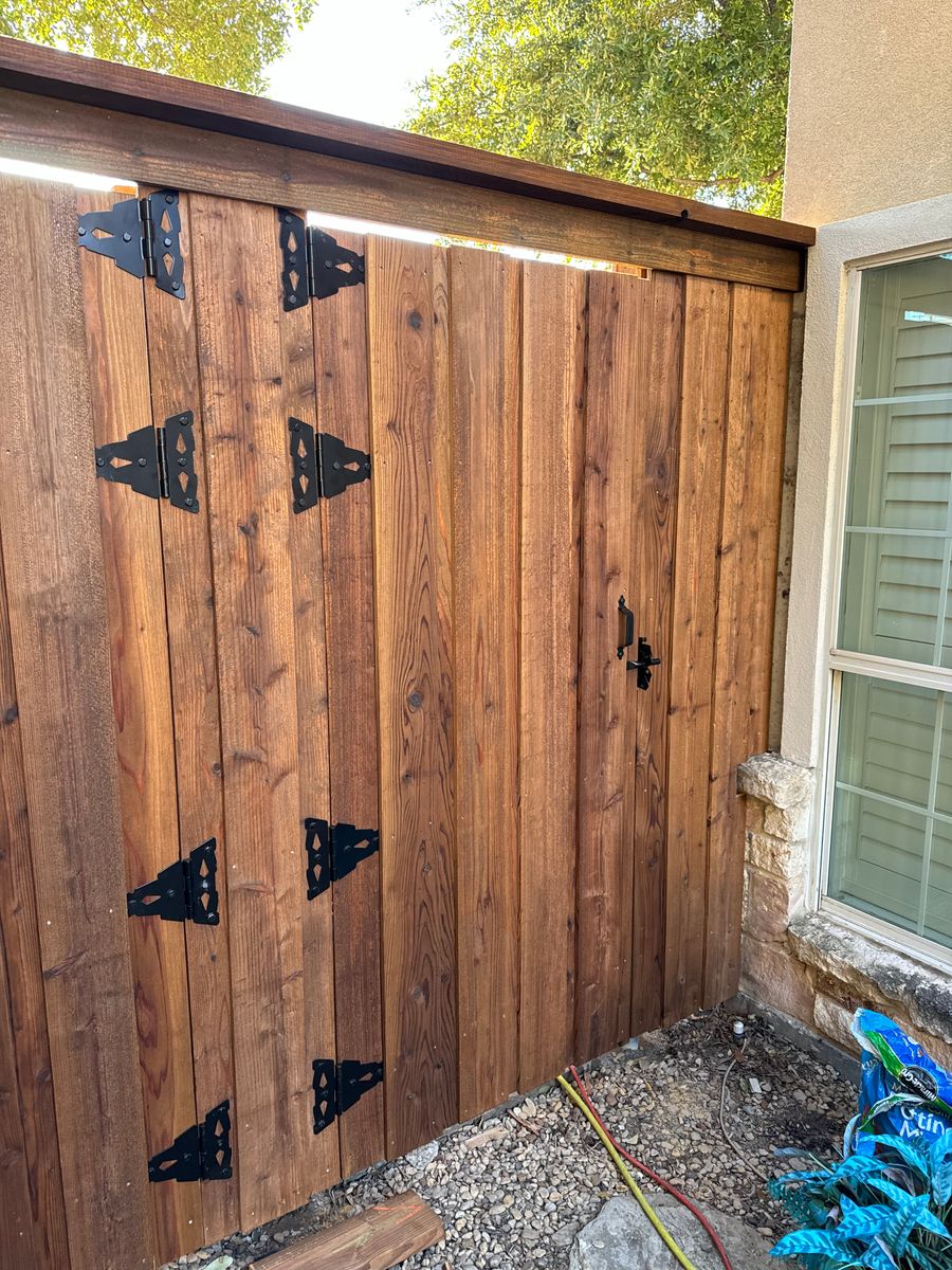 Fence Installation for Westside Fence and Stain in Plano, TX