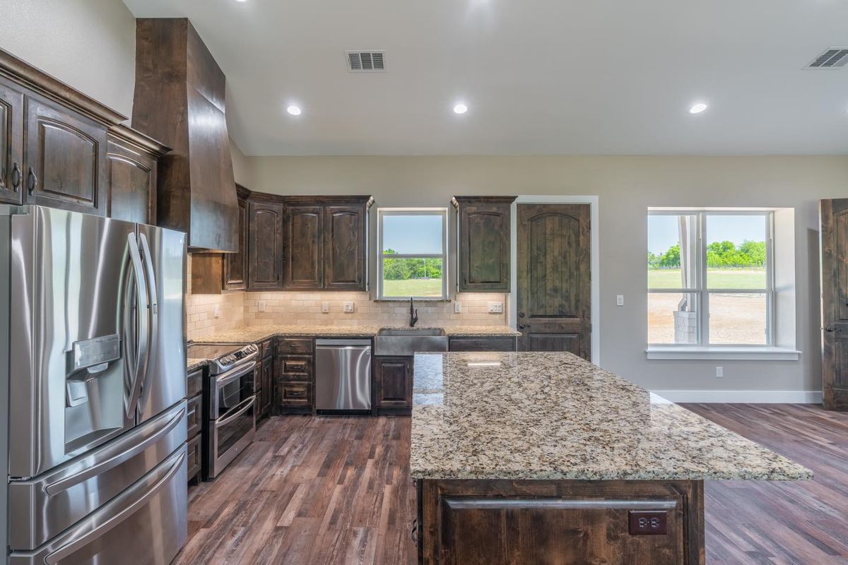 Kitchen Installations for T & C Metal Builders in Northeast, TX