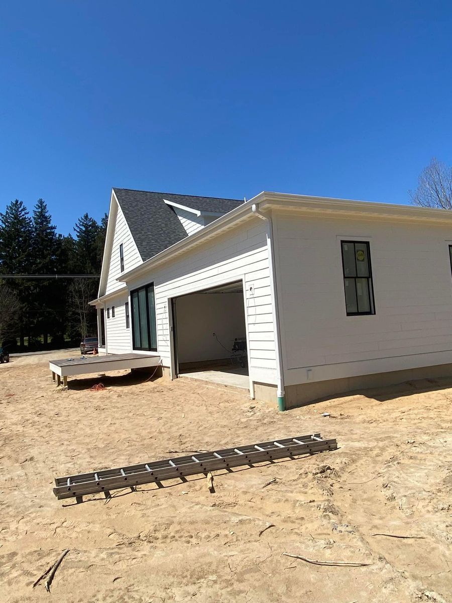 Vinyl Siding for KC Custom Exteriors  in Muskegon, MI