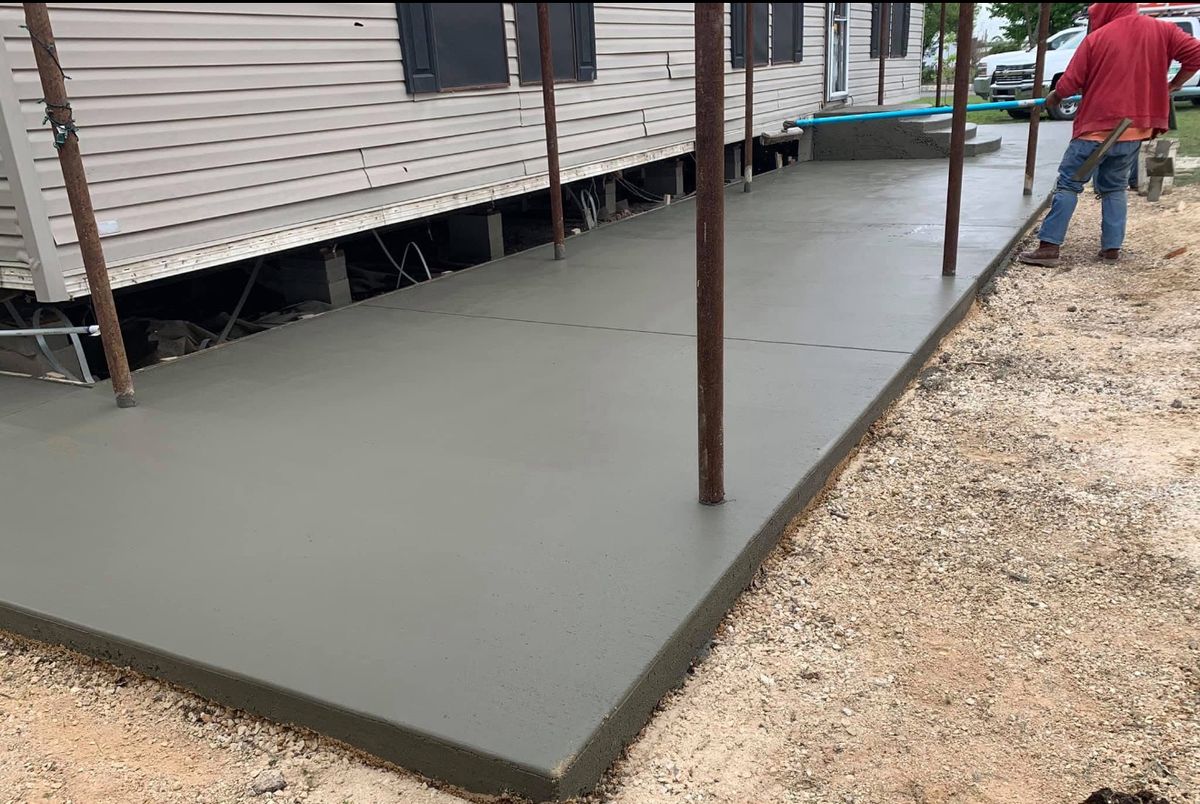 Concrete Construction for King Services in Seguin, TX
