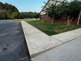 Concrete Cleaning for FunderFlow Commercial and Residential Pressure Washing Inc in Tupelo, MS