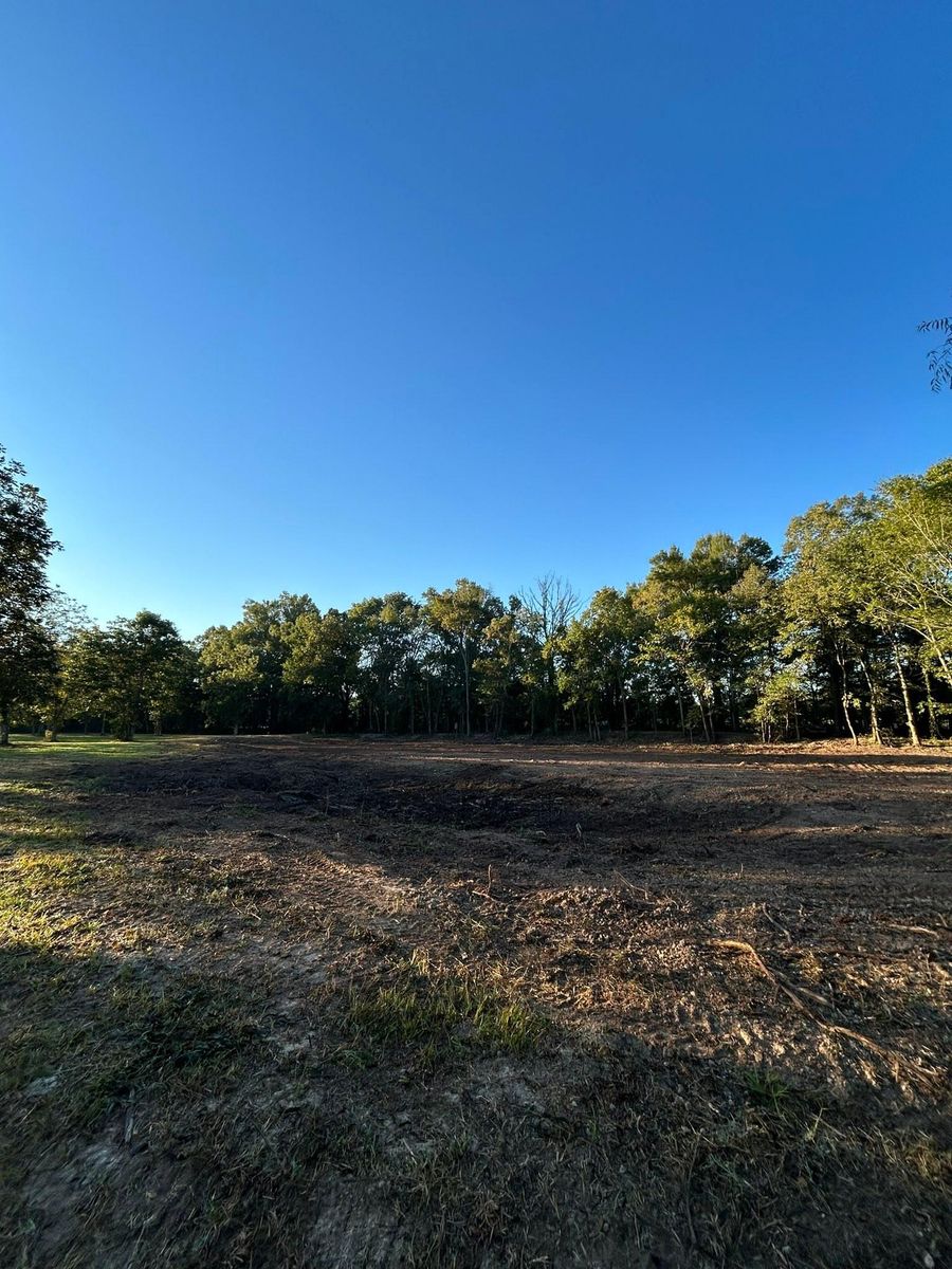 House pads & Driveway Installations for Lambert Equipment Services in Hessmer, LA