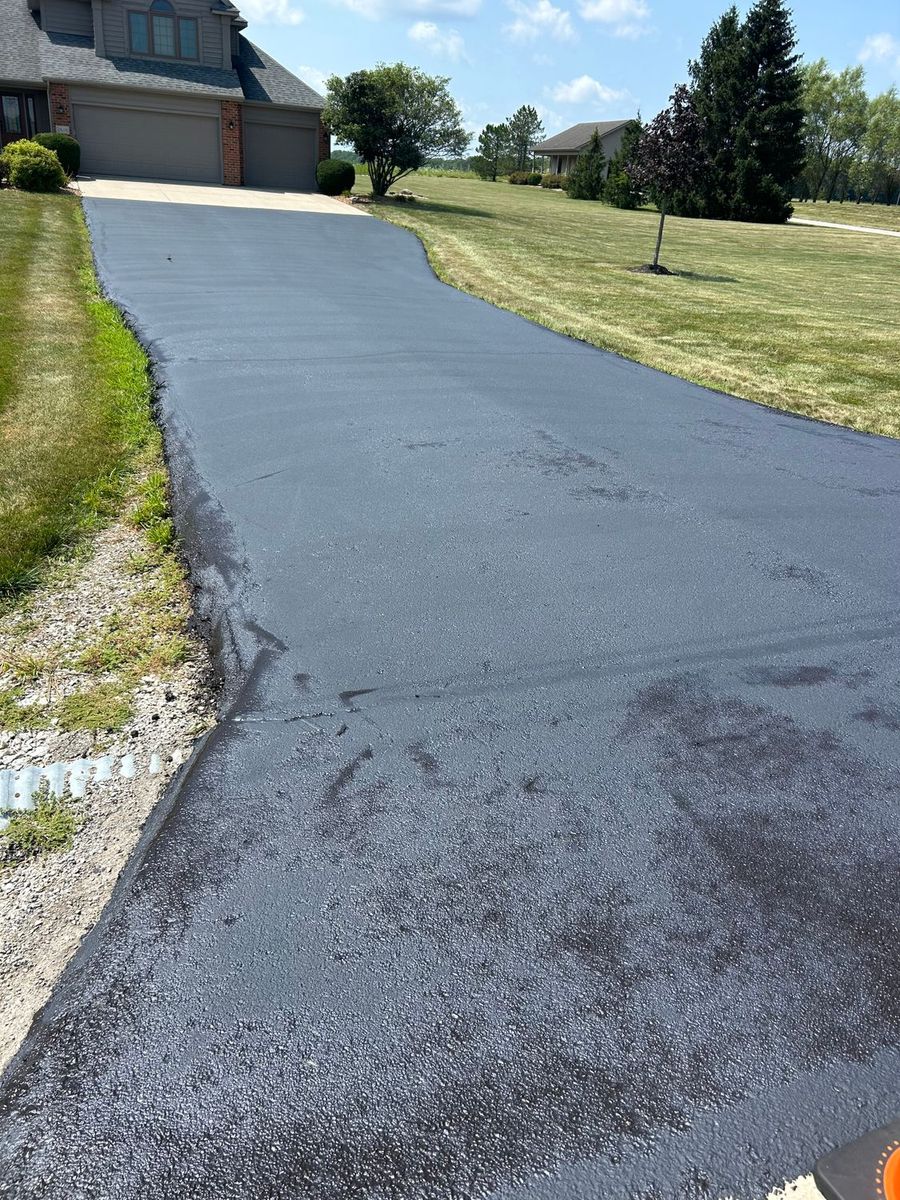 Asphalt Installation for Texcap Asphalt Construction in Magnolia, TX