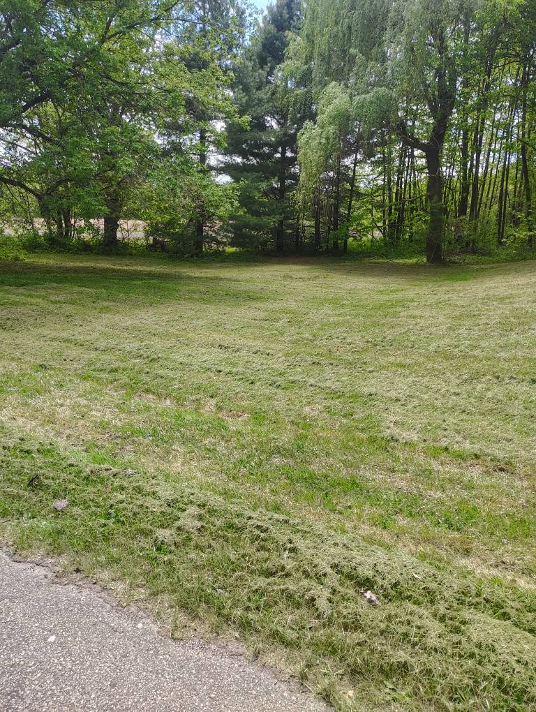 Fall Clean Up for Big River lawn Care services and snow LLC in Wausau, WI