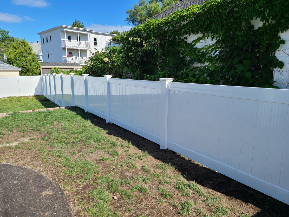 Vinyl Fencing Installation for Azorean Fence in Peabody, MA