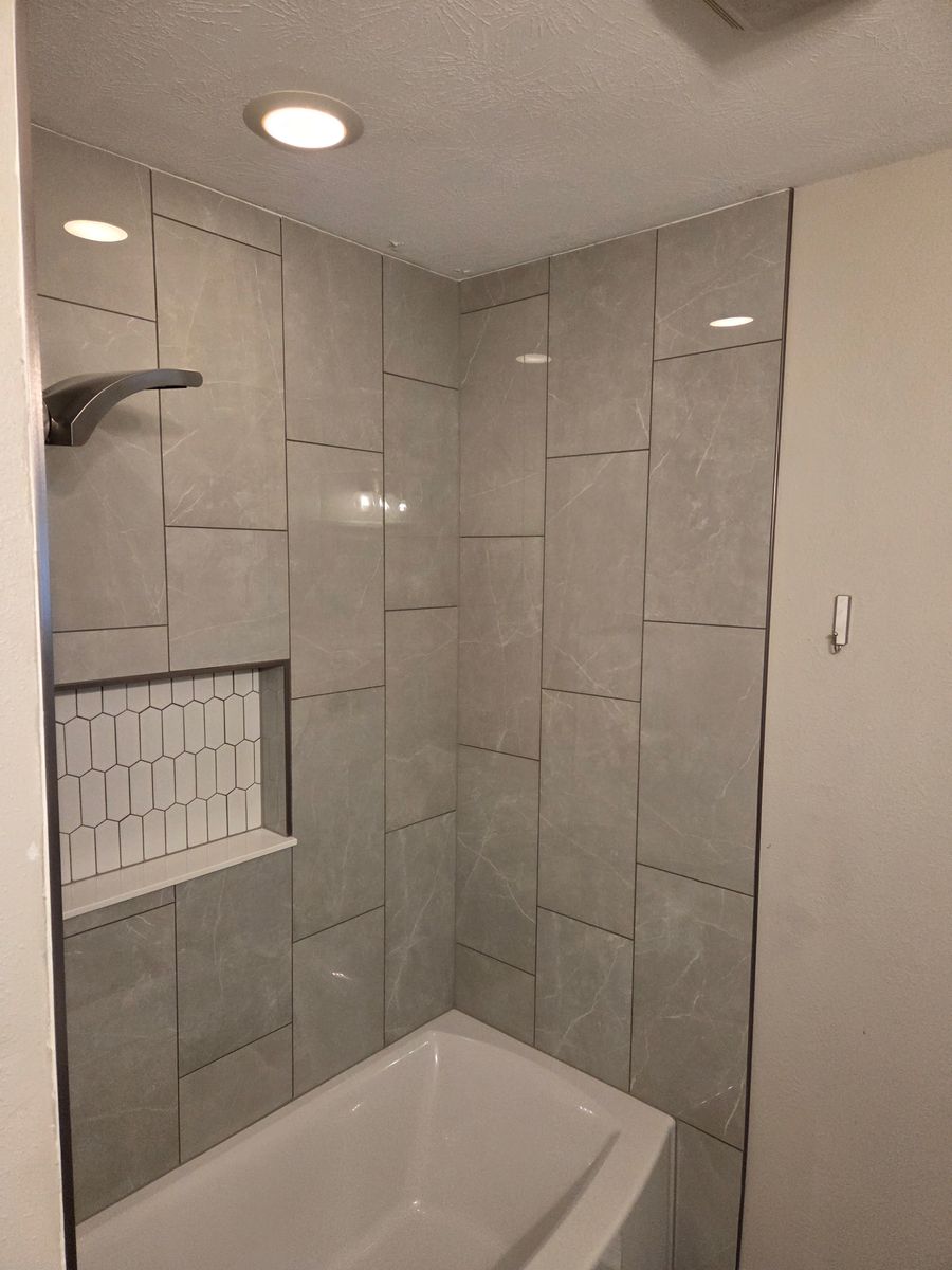 Bathroom Remodel for D&J Custom Floors in Nederland, TX