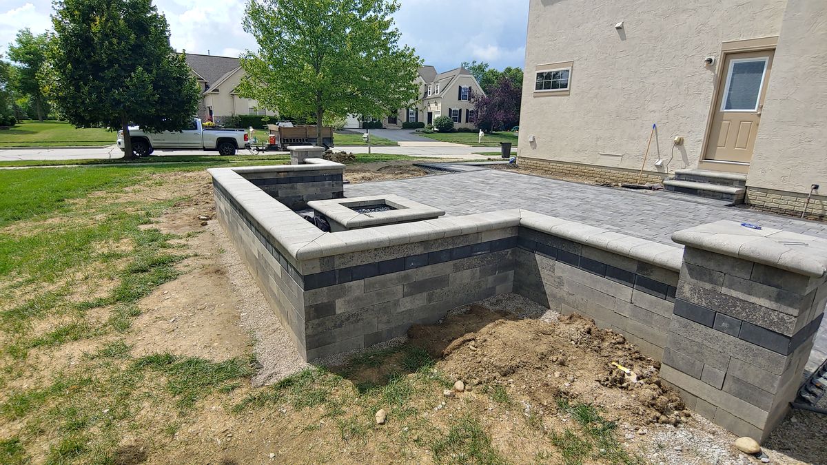 Sitting and Retaining Wall Construction for Double D Landscape Services in Columbus ,  OH