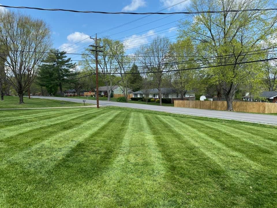 Mowing for Pro Lawn and Landscape in White Bluff, TN