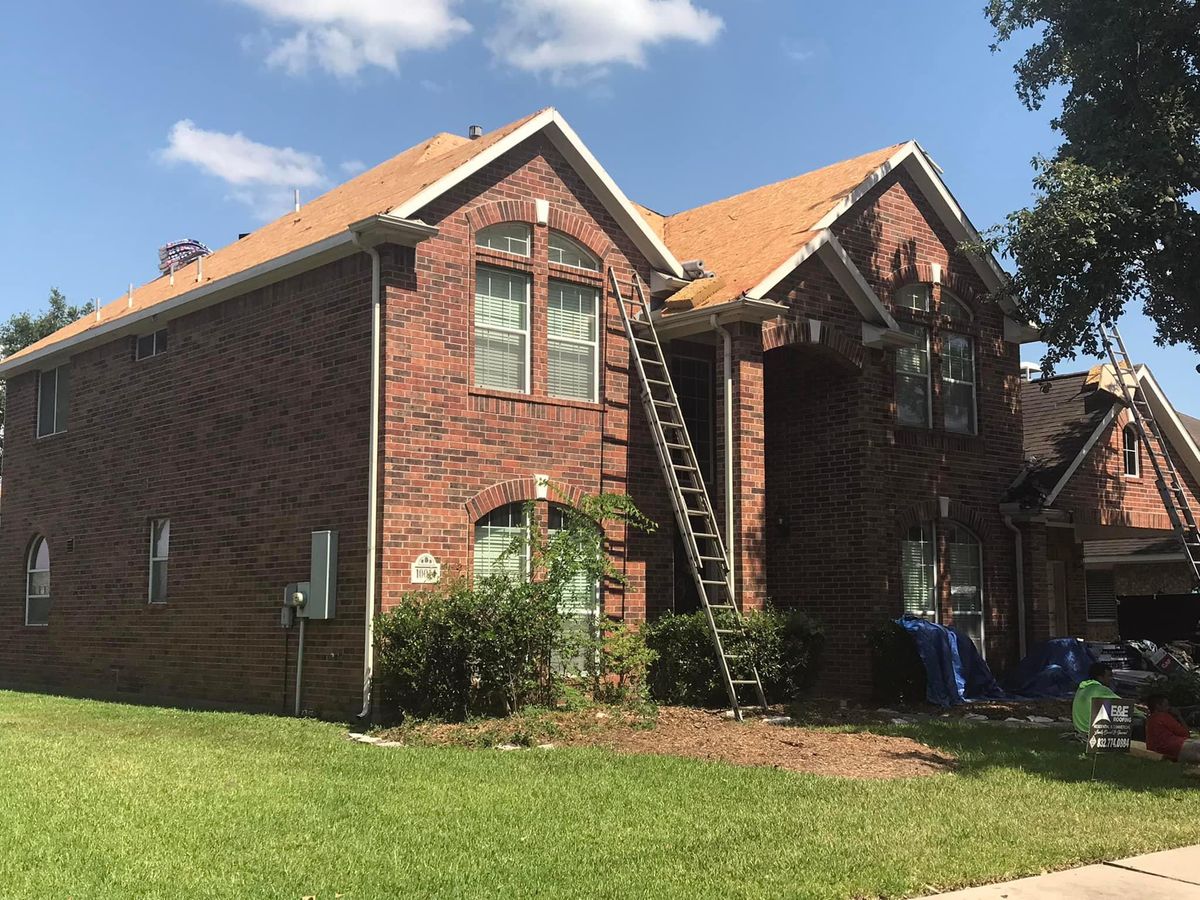 Residential Roofing for E & E Roofing in Baytown, TX