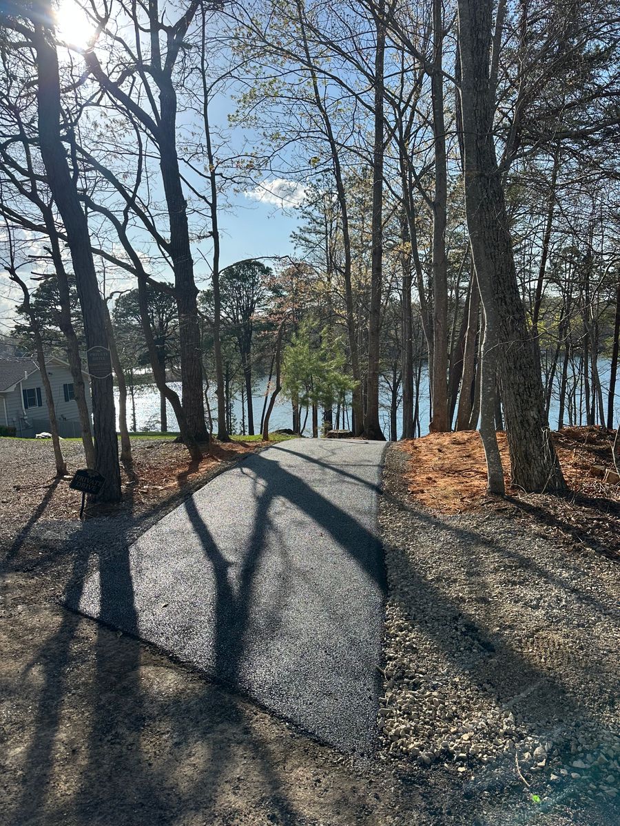 Asphalt Driveways for James R Carter Paving in Roanoke, VA