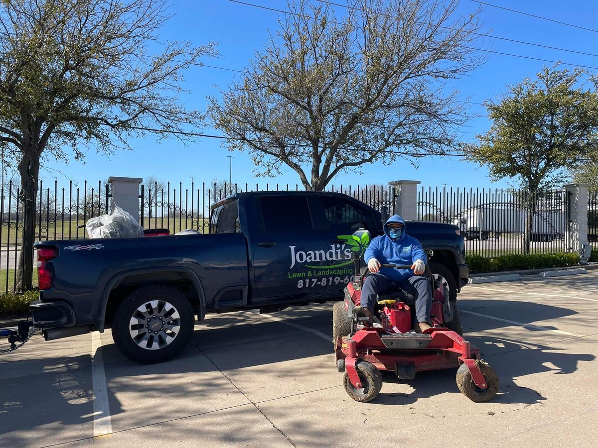 Fall Clean Up for Joandi's Lawn & Landscaping Service in Haltom City, TX