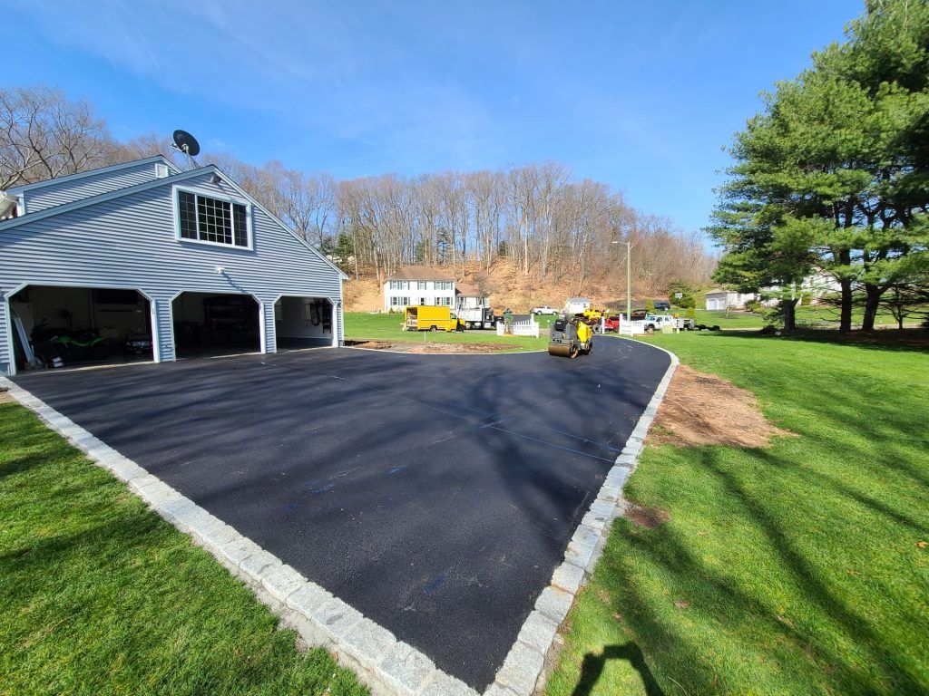 Residential Sealcoating for Elevated Asphalt in Niskayuna, NY