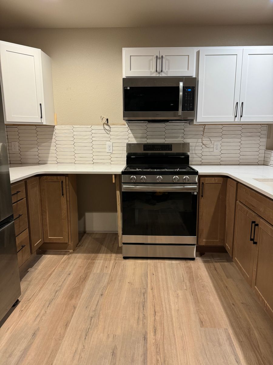 Kitchen Backsplash Tiling for Dakota Tile & Stone in Belle Fourche, SD