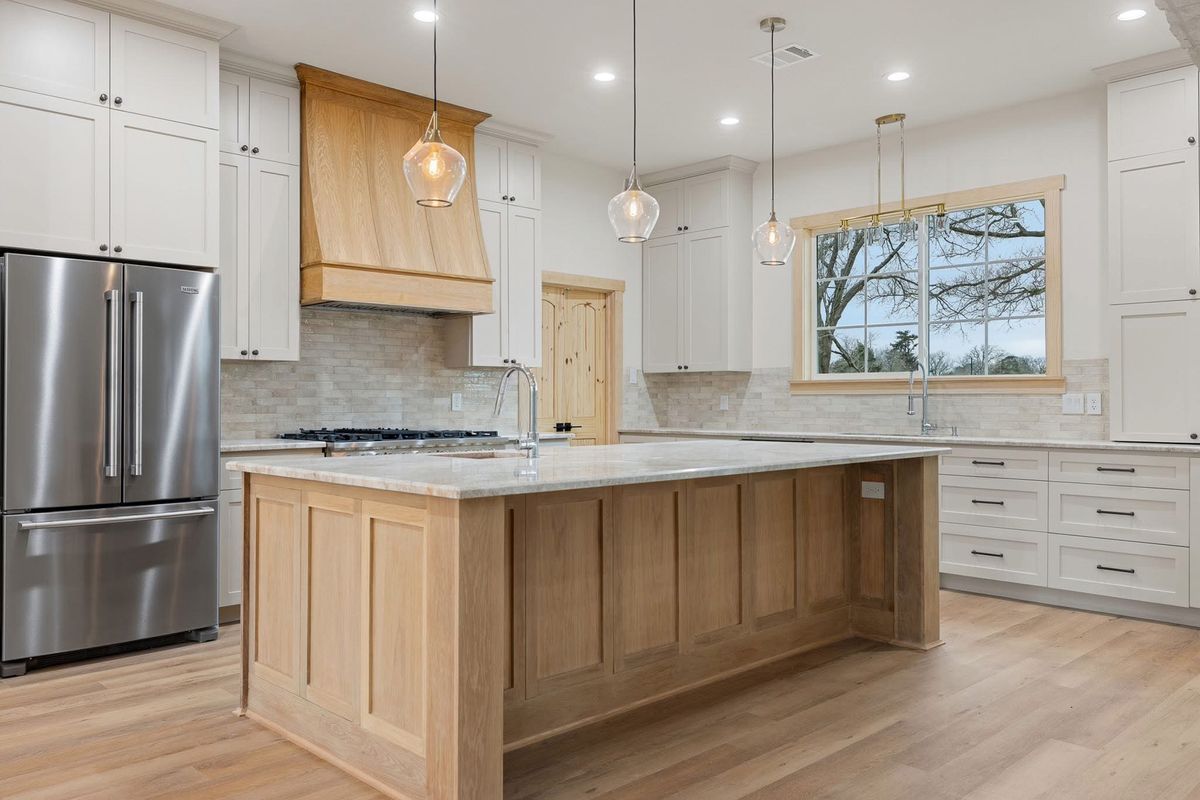 Custom Homes for Alpine Home and Construction in Madisonville, TX