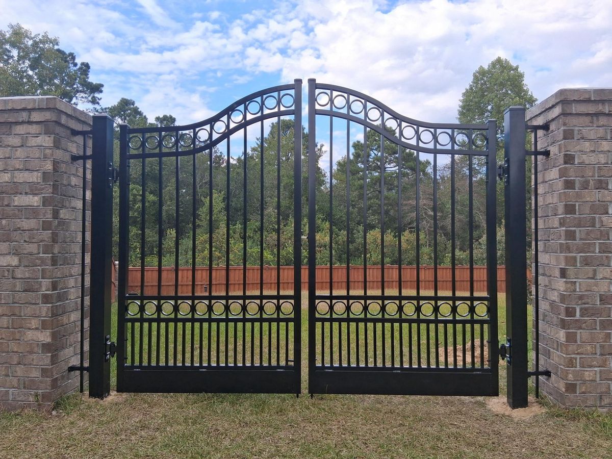 Fence Installation for JB Nealy Fence in Elgin, SC