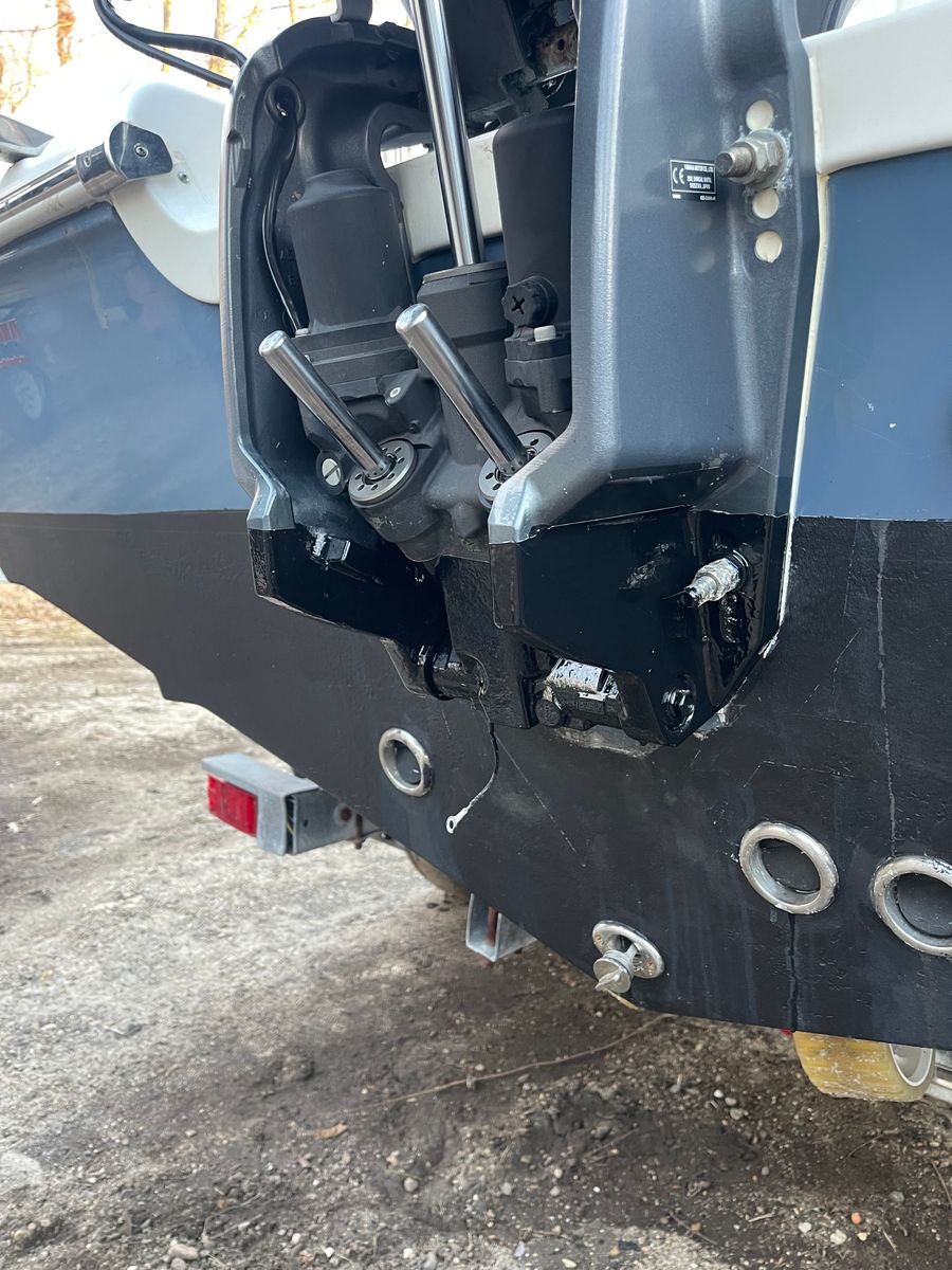 Bottom Painting for C and T Marine LLC in Stafford Township, NJ