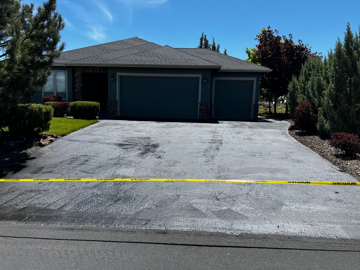 Driveway Sealcoating for Pacific Sealcoating in Bend, OR