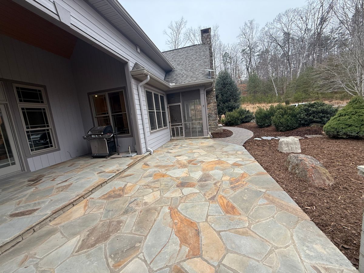 Pavers and Concrete for JV Painting Services LLC in Hendersonville, NC