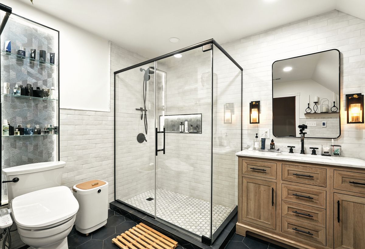 Bathroom Remodeling for Straight Edge Painting and Renovations in Milwaukee, WI