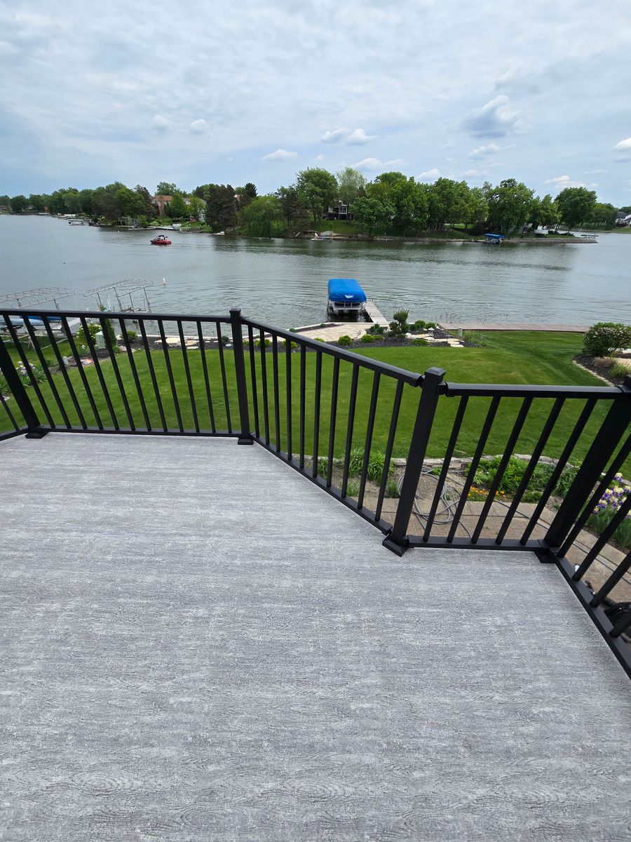 Deck & Patio Installation for Santiago Construction LLC in Valparaiso, IN