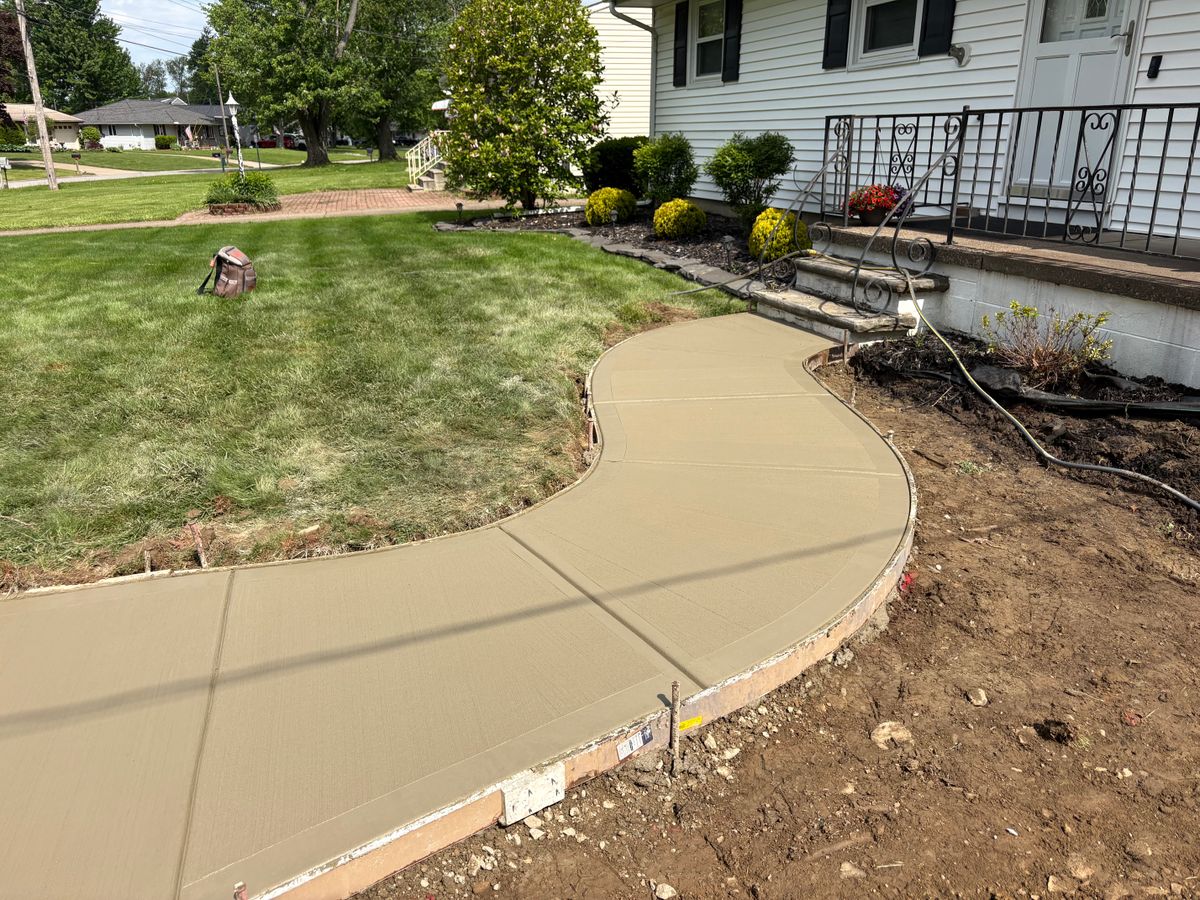 Sidewalk Installation for Concrete Pros, LLC in Lorain, OH