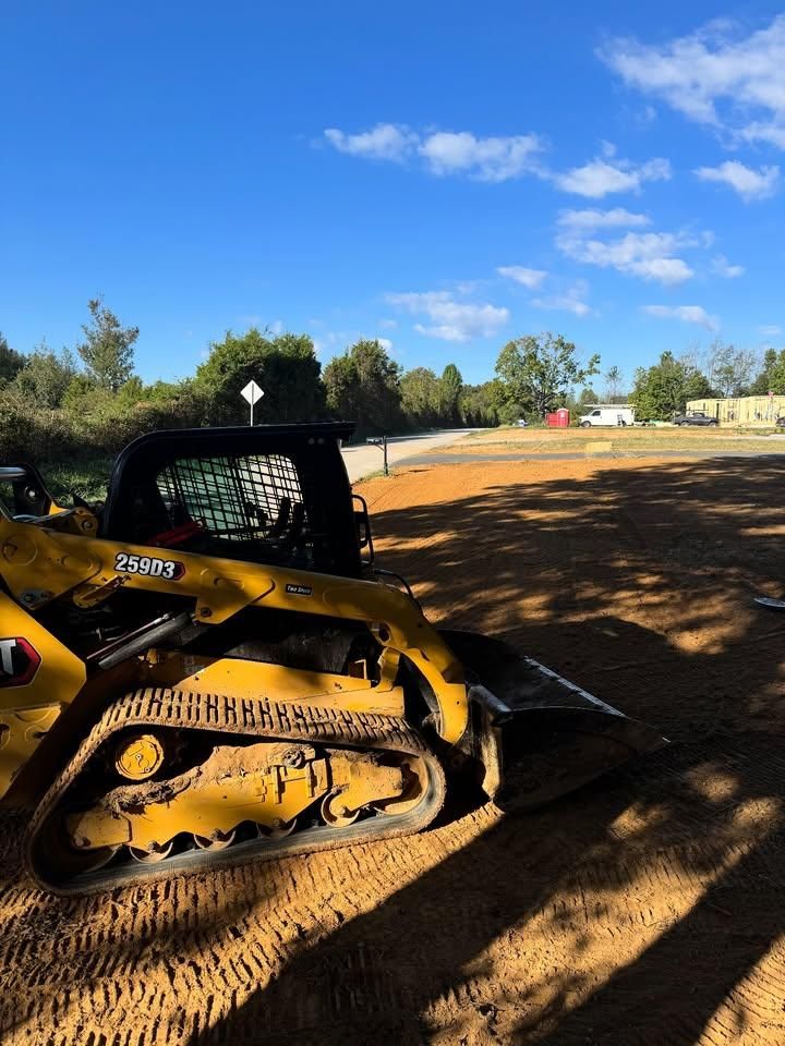 Excavation & Grading for DIRT PLUS LLC in Bowling Green, KY