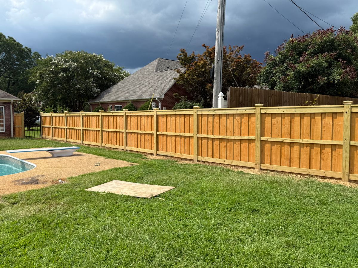 Fence Installation for Pennington Fence Co in Tupelo, MS