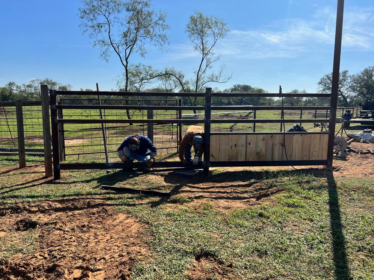 Custom Gates for G7 Construction & Demo  in Seguin, TX